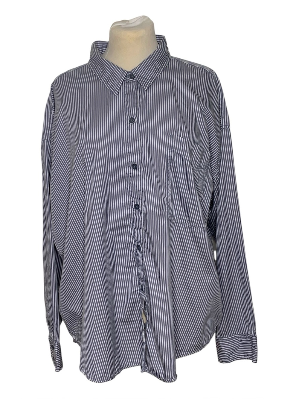 American Eagle Oversized Cotton blue and white striped button down Top XL